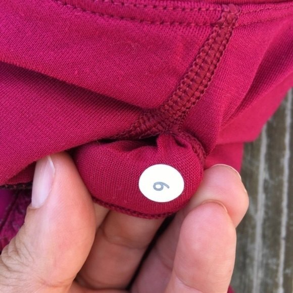 Lululemon Stash It Tank In Bumble Berry 6 - Picture 11 of 14